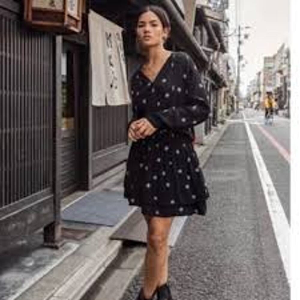 RAILS Jasmine Mini Dress in Black Rivet Star Print Smocked Long Sleeve M Medium